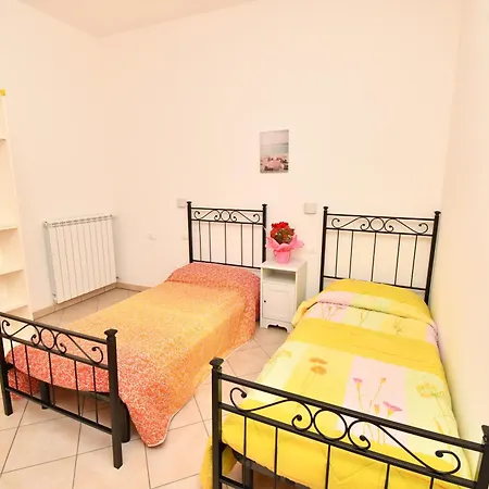 Arcobaleno Daire Casa Bullo